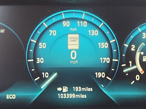 Used 2017 Jaguar F-PACE S image 12