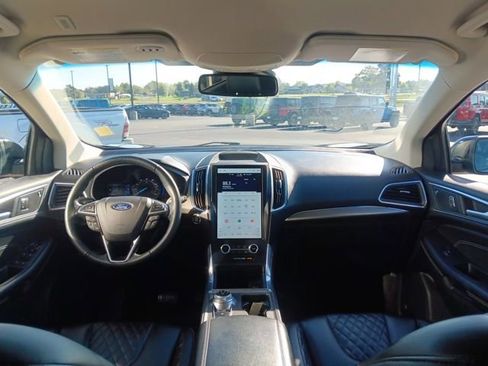 Used 2024 Ford Edge Titanium image 15
