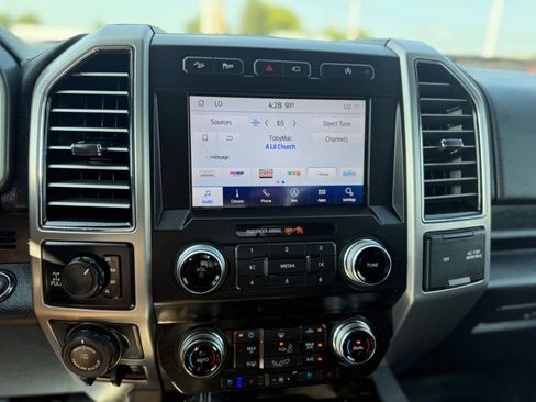 Used 2020 Ford F150 Platinum w/ Equipment Group 701A Luxury image 15