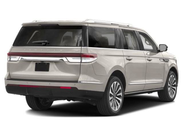 Used 2022 Lincoln Navigator L Reserve AWD/4WD image 5