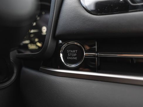 New 2026 Mitsubishi Outlander SEL image 15