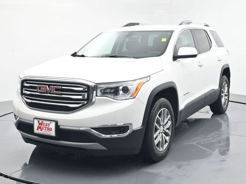 Used 2019 GMC Acadia SLE image 2