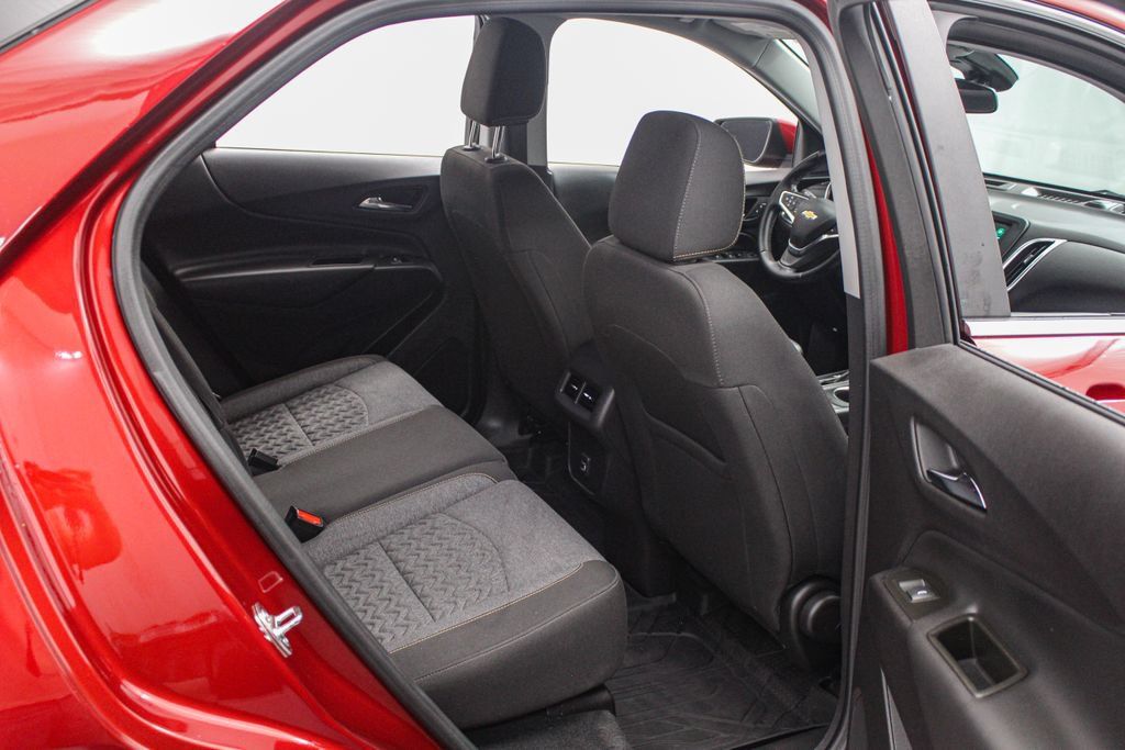 Used 2024 Chevrolet Equinox LT w/ LPO, Floor Liner Package FWD image 23