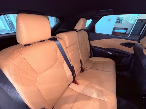 Certified 2024 Lexus RX 350h w/ Accessory Package (Z1) image 16