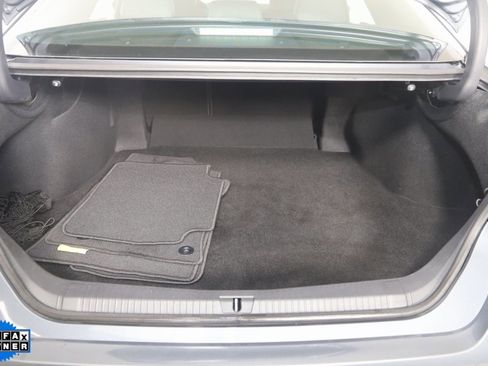 Used 2019 Toyota Avalon XLE image 46