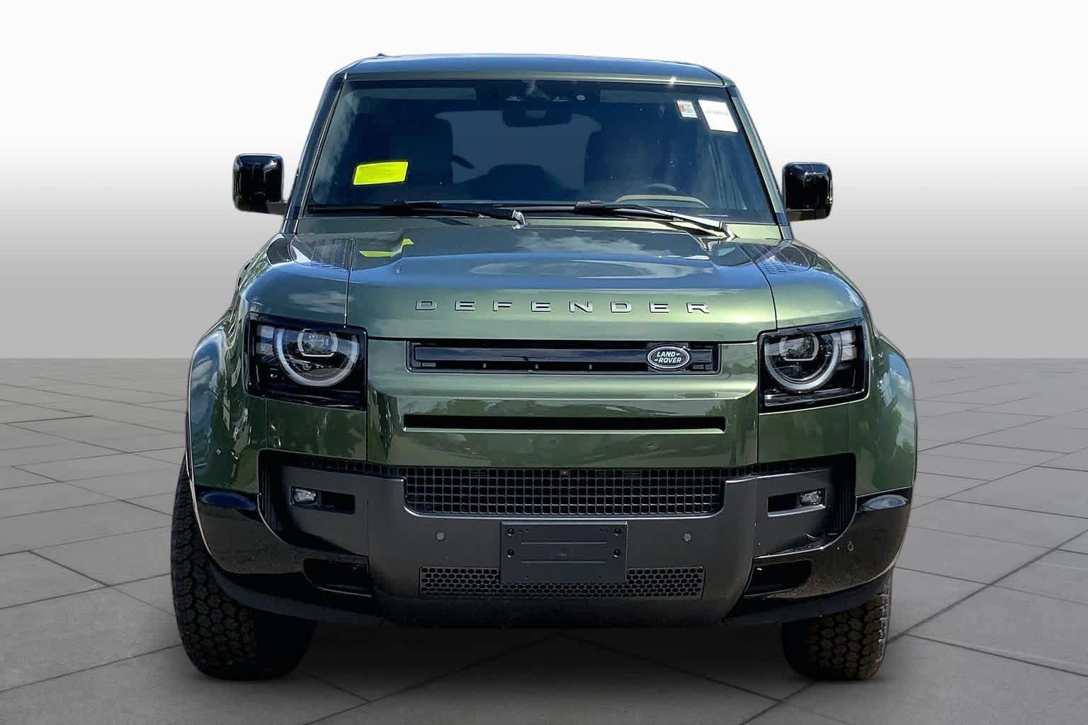 New 2026 Land Rover Defender 110 X-Dynamic SE AWD/4WD image 2