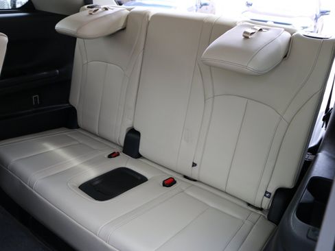 Used 2025 INFINITI QX60 Sensory w/ Vision Package AWD/4WD image 35