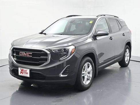 Used 2021 GMC Terrain SLE w/ Driver Convenience Package AWD/4WD image 3