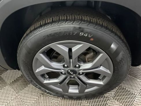 Certified 2024 Kia Seltos S image 23