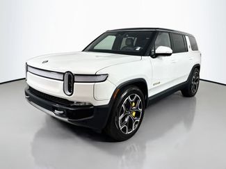 Used 2024 Rivian R1S Adventure AWD/4WD video 1