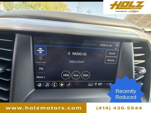 Certified 2023 GMC Acadia SLE image 13