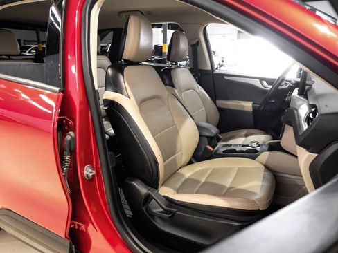 Used 2020 Ford Escape SEL image 31