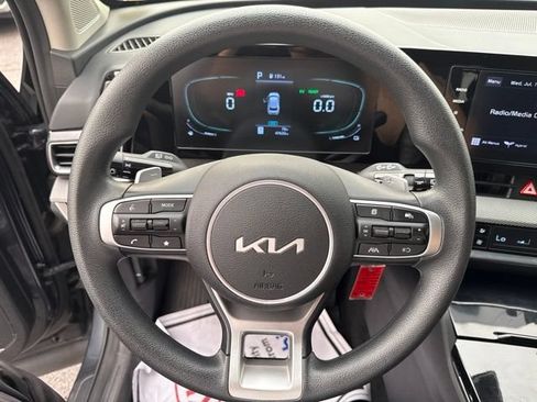 Certified 2023 Kia Sportage LX AWD/4WD image 19