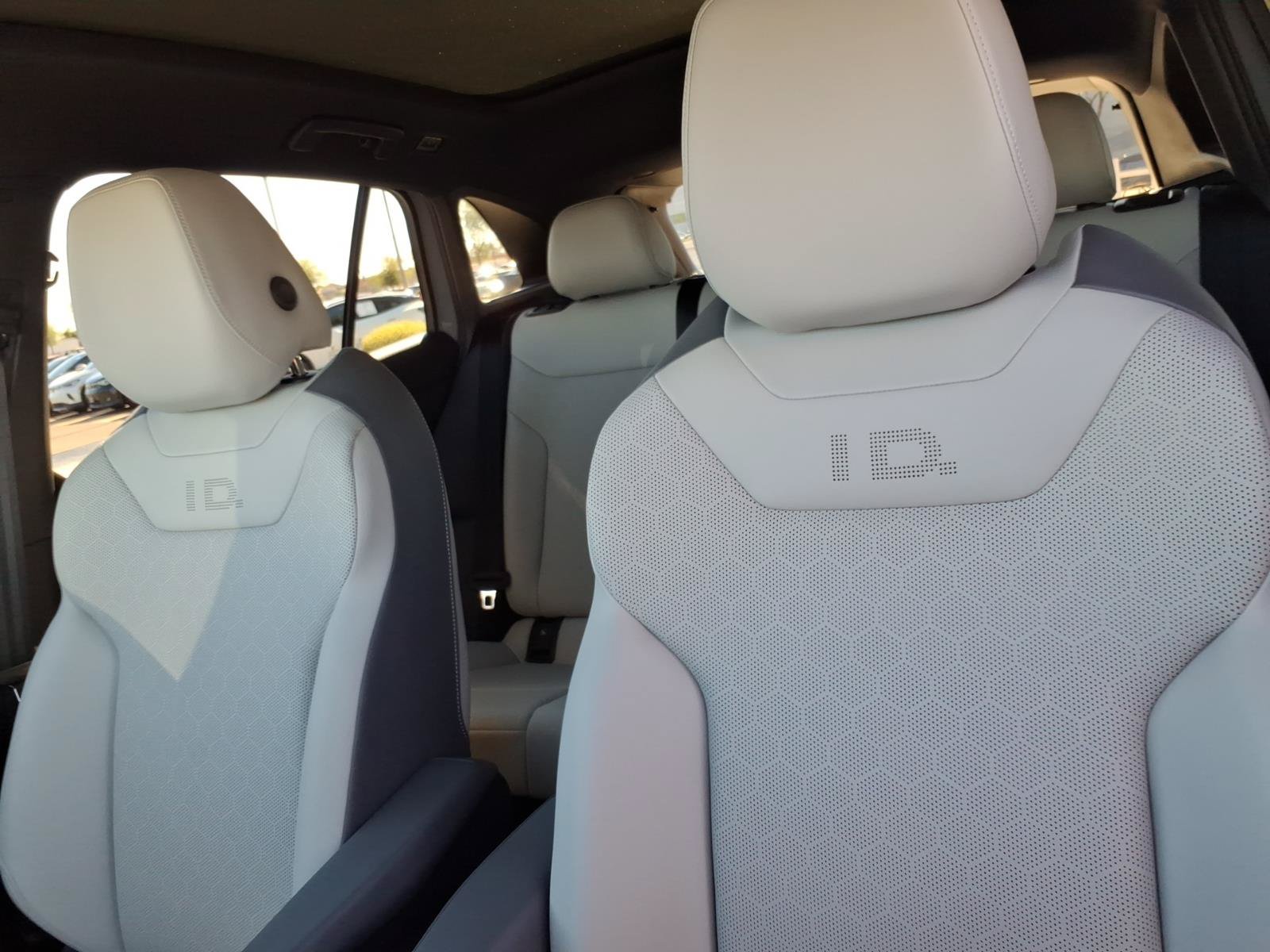 Certified 2022 Volkswagen ID.4 Pro S w/ Gradient Package RWD image 21