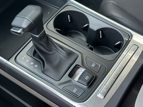New 2026 Kia Carnival FWD image 18