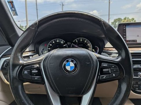 Used 2017 BMW 530i RWD image 21