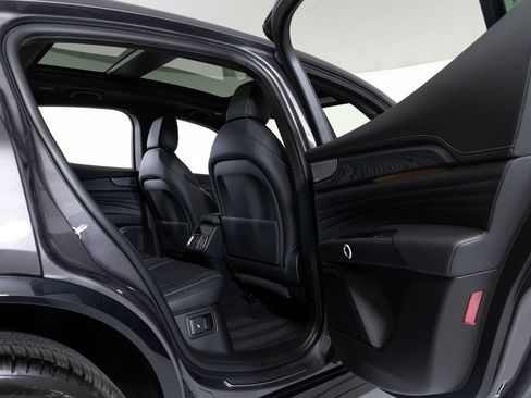 New 2025 Maserati Grecale Modena image 32