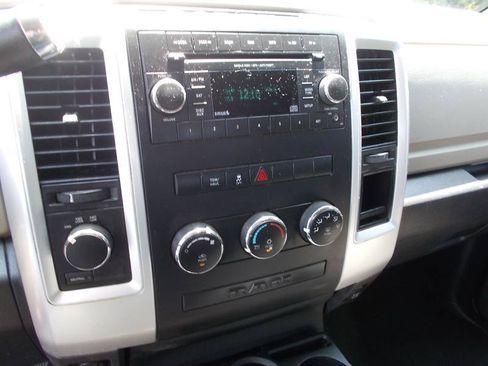 Used 2012 RAM 1500 Classic SLT AWD/4WD image 32