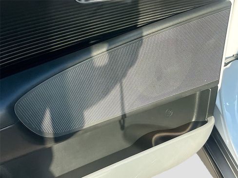 Used 2023 Hyundai Ioniq 6 SE RWD image 19