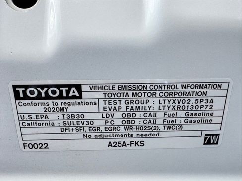 Used 2020 Toyota Camry SE w/ Carpet Mat Package FWD image 26