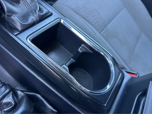 Used 2019 Toyota Tacoma SR image 28