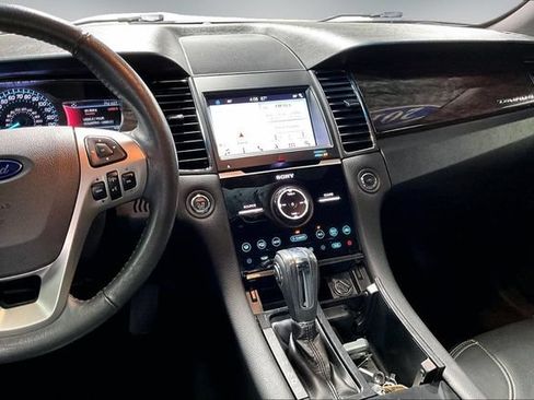 Used 2019 Ford Taurus Limited AWD/4WD image 11