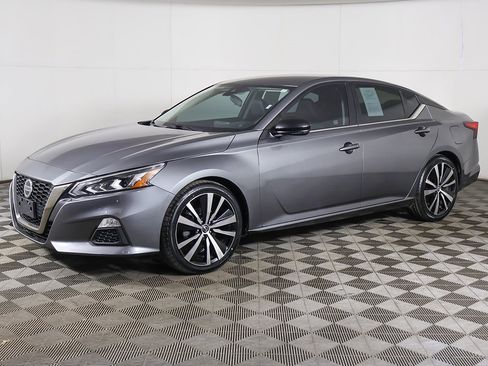 Used 2020 Nissan Altima 2.5 SR image 5