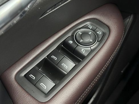 Used 2022 Cadillac XT6 Premium Luxury w/ Technology Package AWD/4WD image 10