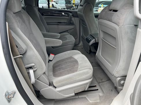 Used 2015 Buick Enclave Convenience FWD image 20
