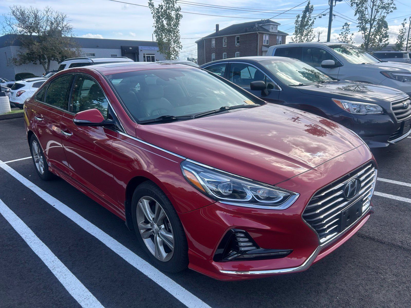 Used 2018 Hyundai Sonata Limited w/ Limited Ultimate Package 03 FWD image 2