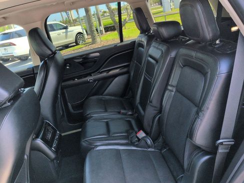 Certified 2021 Lincoln Aviator Reserve w/ Equipment Group 201A AWD/4WD image 15
