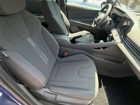 Certified 2024 Hyundai Elantra SEL FWD image 5