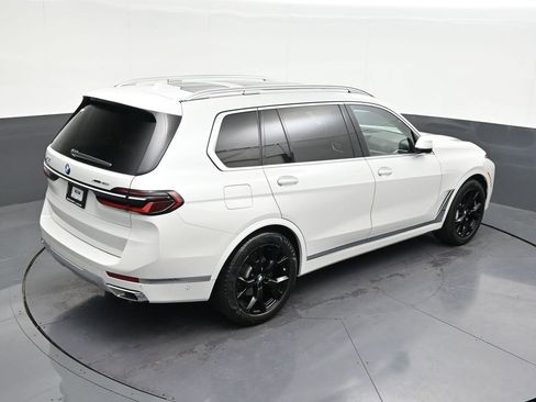 Used 2024 BMW X7 xDrive40i w/ Premium Package image 20