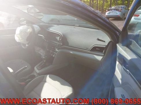 Used 2020 Hyundai Elantra SEL w/ Cargo Package (C1) image 10