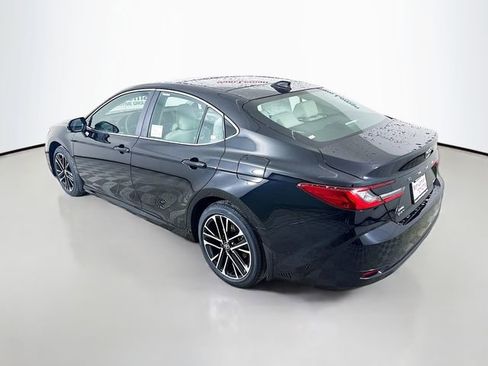 New 2026 Toyota Camry XLE image 5