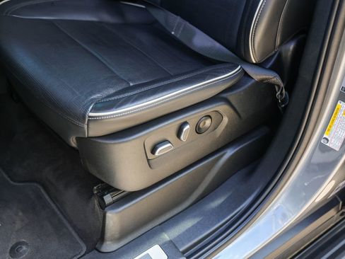 Certified 2022 Cadillac Escalade Sport w/ Touring Package image 8