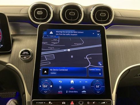 Used 2024 Mercedes-Benz GLC 300 4MATIC image 12