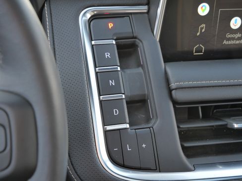 Used 2022 GMC Yukon XL SLT w/ SLT Premium Package image 23