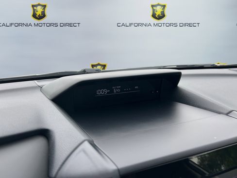 Used 2023 Subaru Crosstrek 2.0i Premium w/ Popular Package #3 image 14