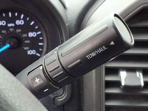 Used 2017 Ford F450 XL w/ Power Equipment Group image 24