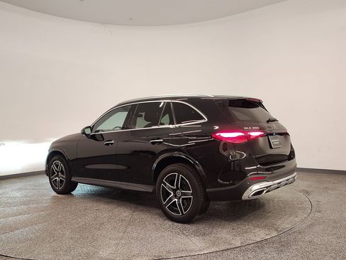 Certified 2026 Mercedes-Benz GLC 300 image 3