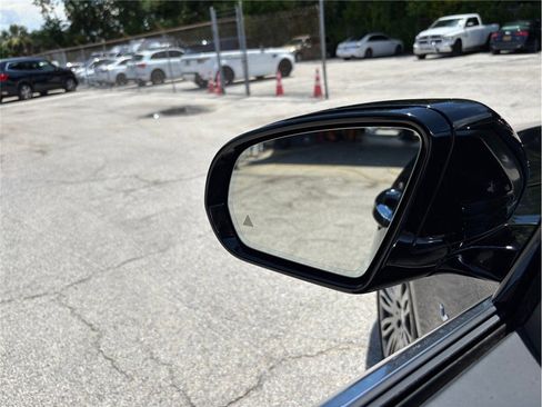 Used 2016 Mercedes-Benz Maybach S 600 image 19