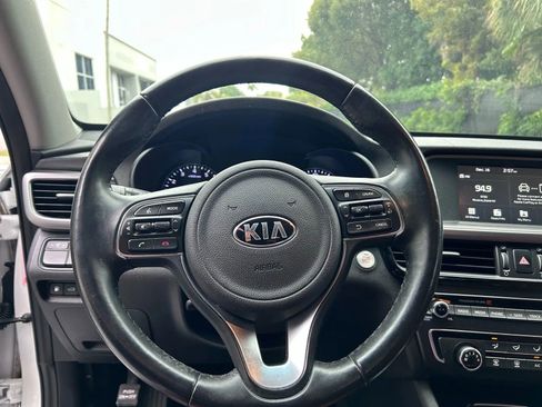 Used 2017 Kia Optima LX w/ Value Package image 15