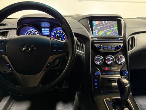 Used 2013 Hyundai Genesis 3.8 RWD image 24