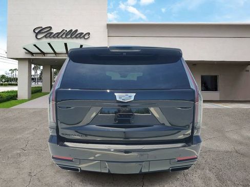 Certified 2025 Cadillac Escalade Sport Platinum w/ LPO, ONYX Package AWD/4WD image 4
