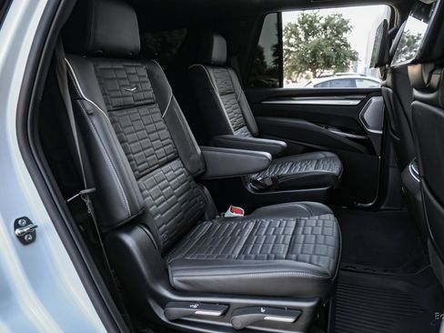 Used 2025 Cadillac Escalade V w/ LPO, Floor Liner Package image 78