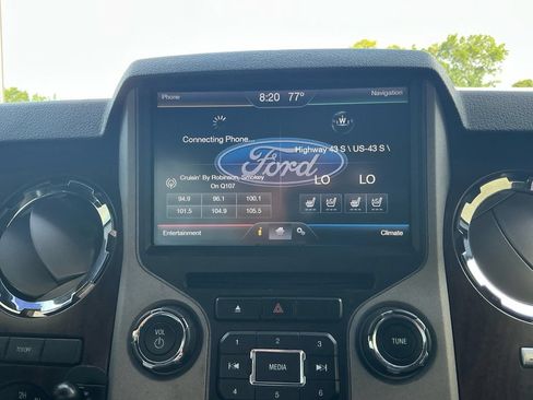 Used 2015 Ford F450 Lariat w/ Lariat Ultimate Package AWD/4WD image 26