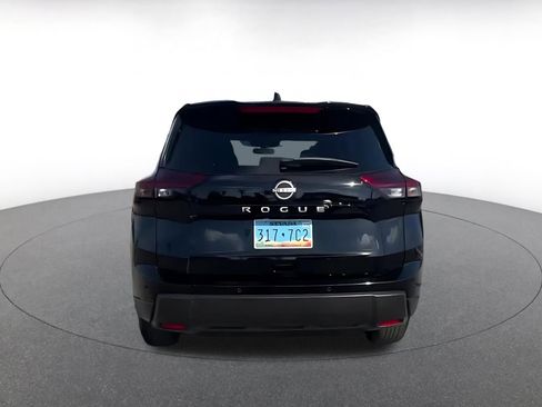 Used 2025 Nissan Rogue SV image 12