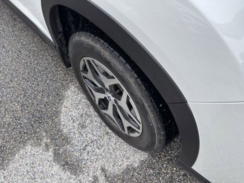 Used 2021 Subaru Forester Premium image 30