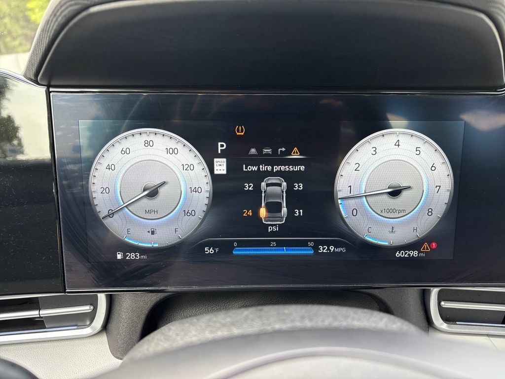 Certified 2024 Hyundai Elantra Limited FWD image 21